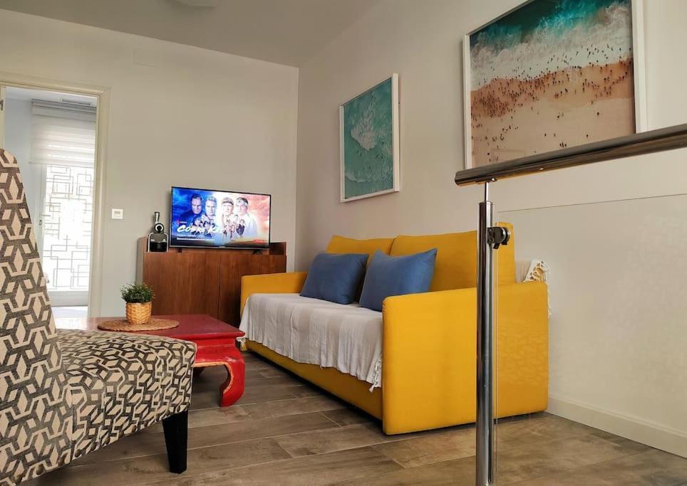 Jos'S House. Thai Loft 50Mt To La Carihuela Beach Torremolinos Esterno foto